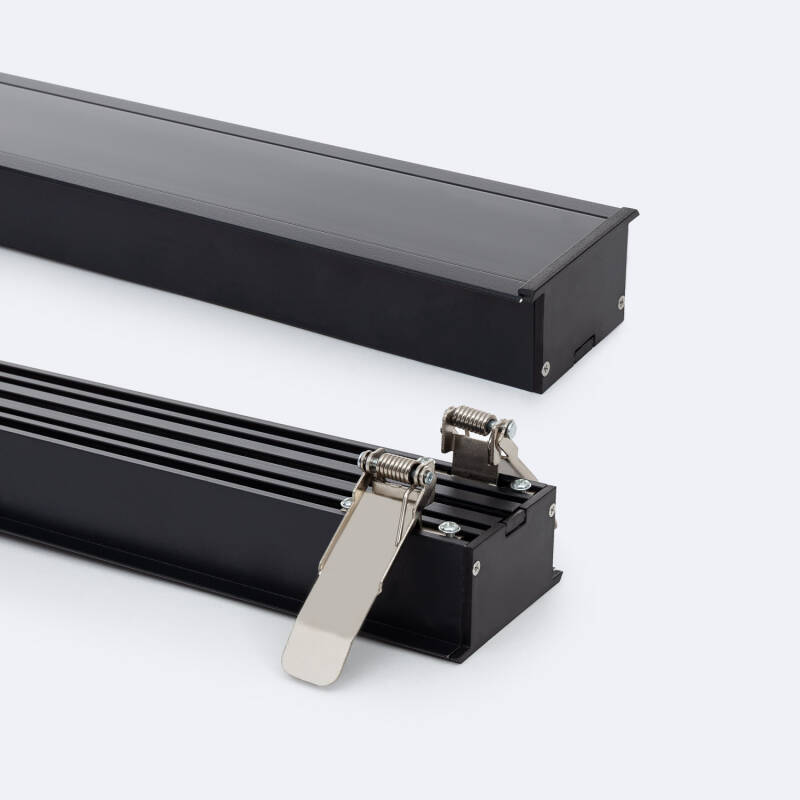 Imagen de Perfil de Aluminio Arquitectónico Gran Tamaño con Tapa Continua para Tiras LED hasta 40mm