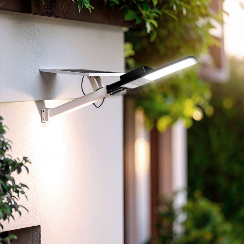 Imagem de Luminária LED Solar 1800 lm 120lm/W Serbal com Sensor Crepuscular