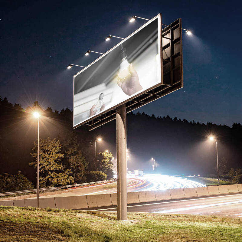 Imagen de Soporte para Foco Proyector LED Especial Cartelería