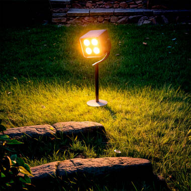 Foco Exterior LED 11W con Pincho Attex