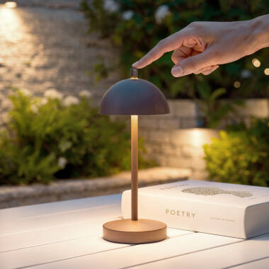 Imagen de Lámpara de Mesa LED Portátil para Exterior Metal con Batería Recargable Pirinoa Imagen de Lámpara de Mesa LED Portátil para Exterior Metal con Batería Recargable Pirinoa
