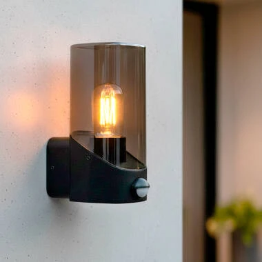 Aplique de Parede Exterior com Sensor PIR em Alumínio Pell