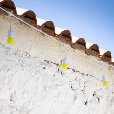 Kit Grinalda Waterproof 5,5m Branco + 8 lâmpadas LED E27 G45 3W Coloridas