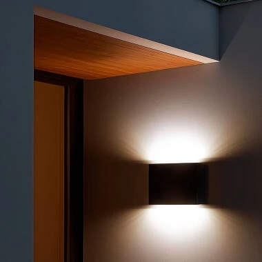 Aplique de Parede Exterior LED com Iluminação Dupla Face em Alumínio Luming II