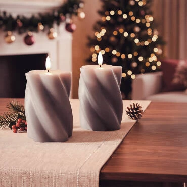 Dos Velas de Cera Decorativa LED con Diseño Ondulado Velia