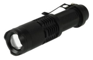 Mini linterna LED CREE de alto rendimiento en color negro
