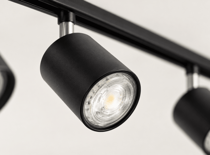Multi-bulb lamp with GU10 bulbs