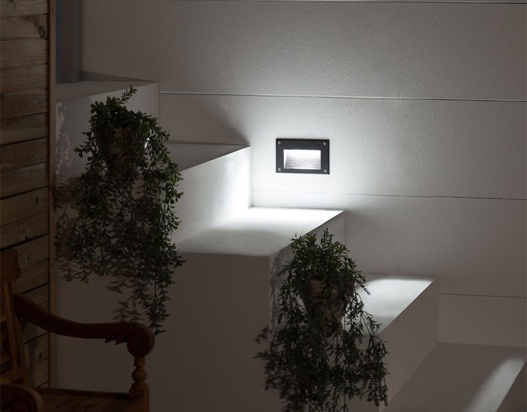 Lámparas para Escalera e Iluminación LED